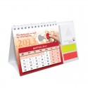 Ημερολόγιο γραφείου με sticky notes και σελιδοδείκτες